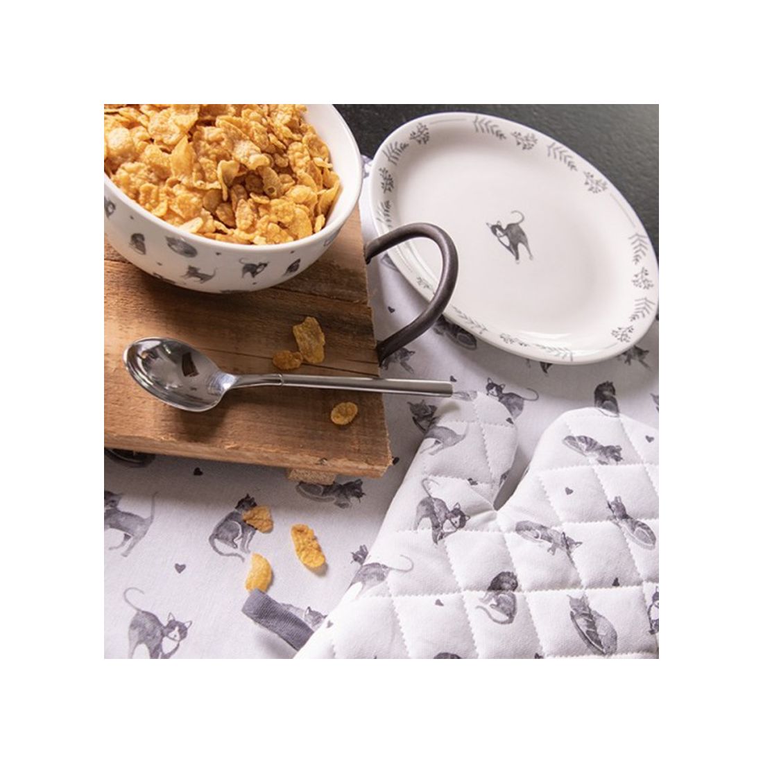 Oven Glove with Grey Cats