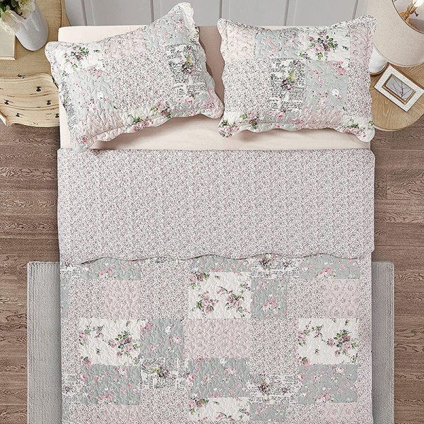 Rosebud Patchwork Quilt