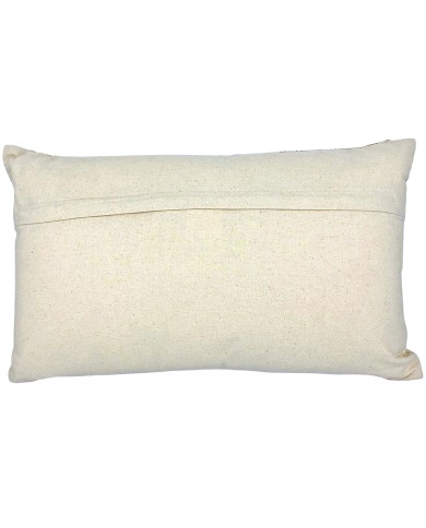 Beige Cushion with Scalloped Edges - style and comfort!