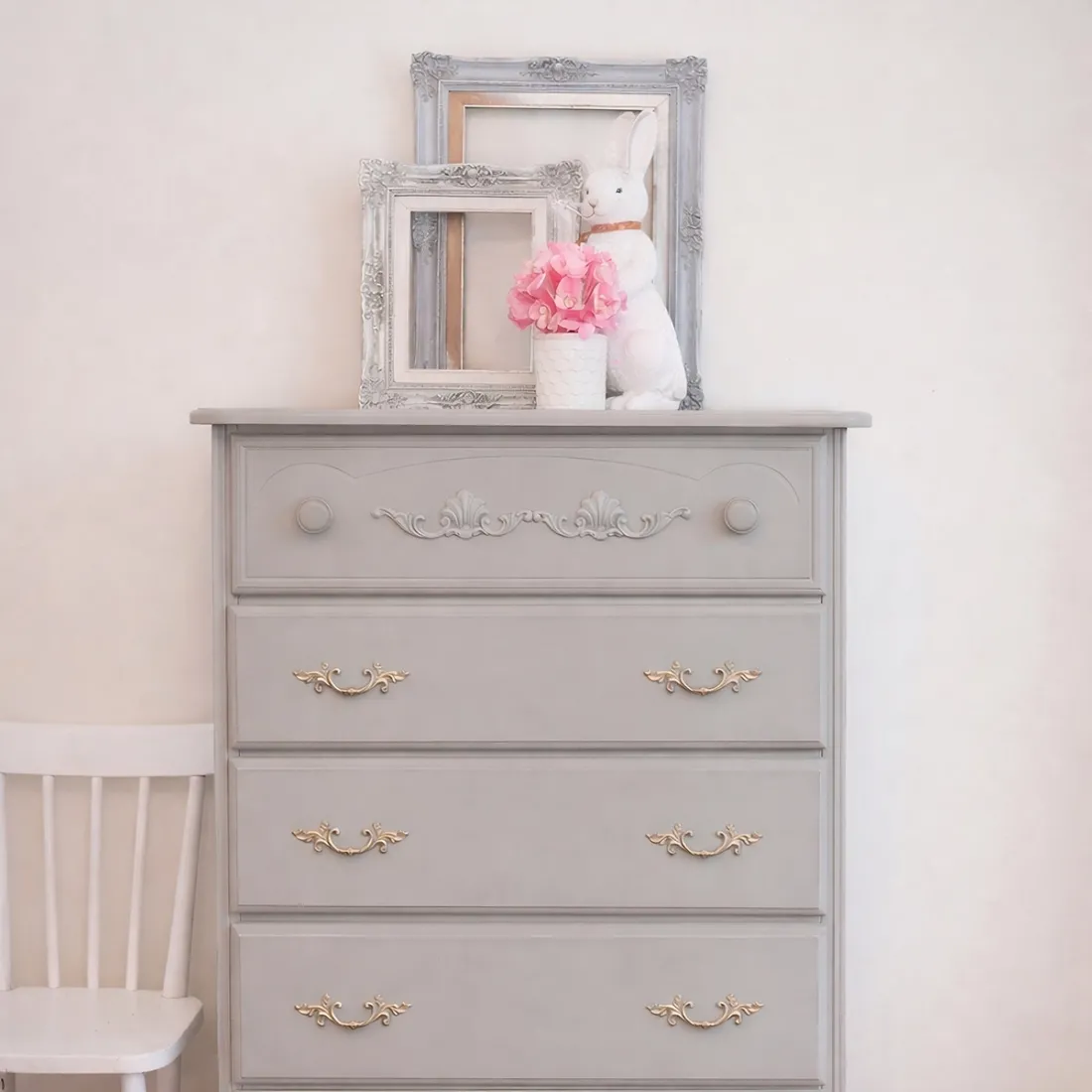 Furniture Appliques Shell Pediment