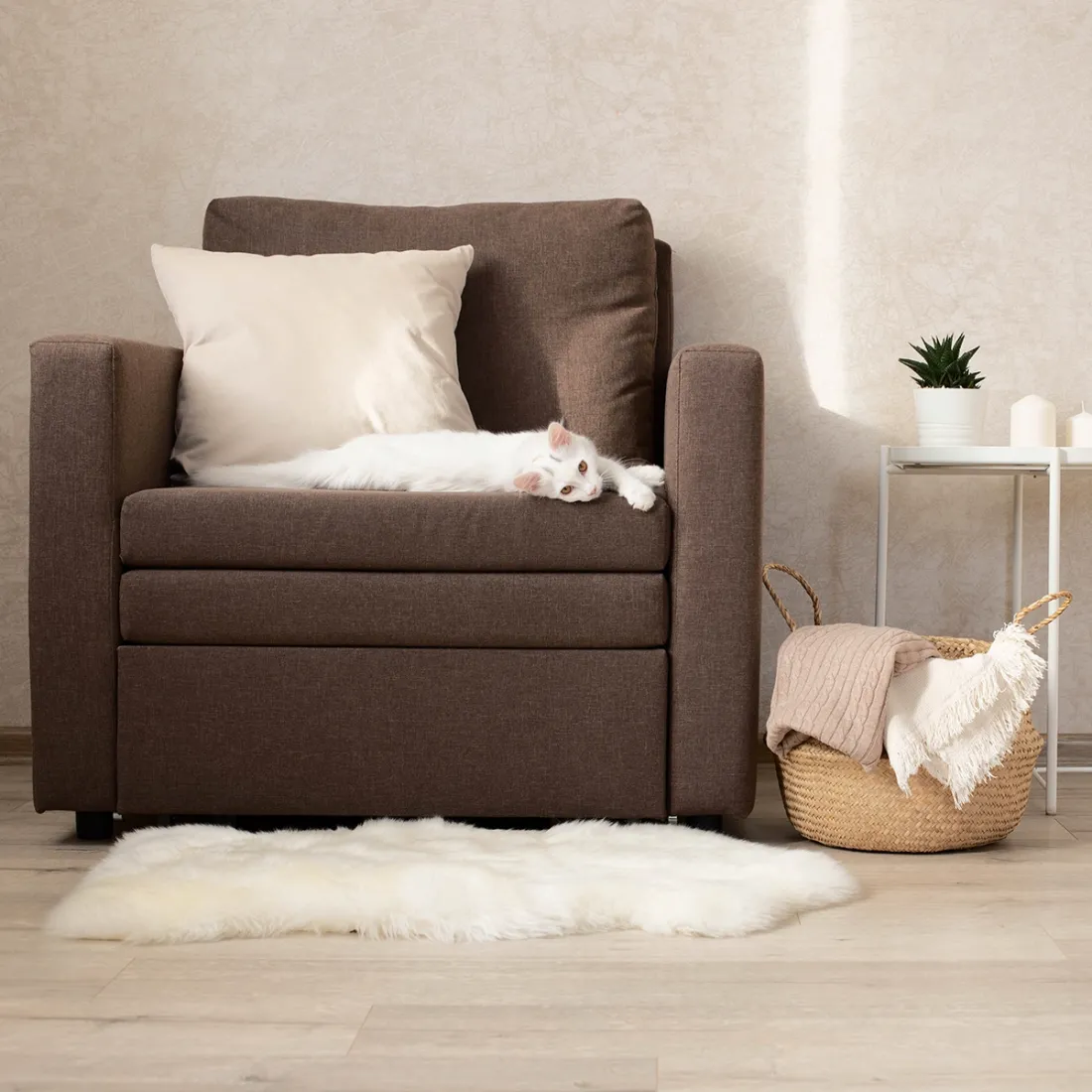 White Faux Sheepskin Rug - animal friendly luxury