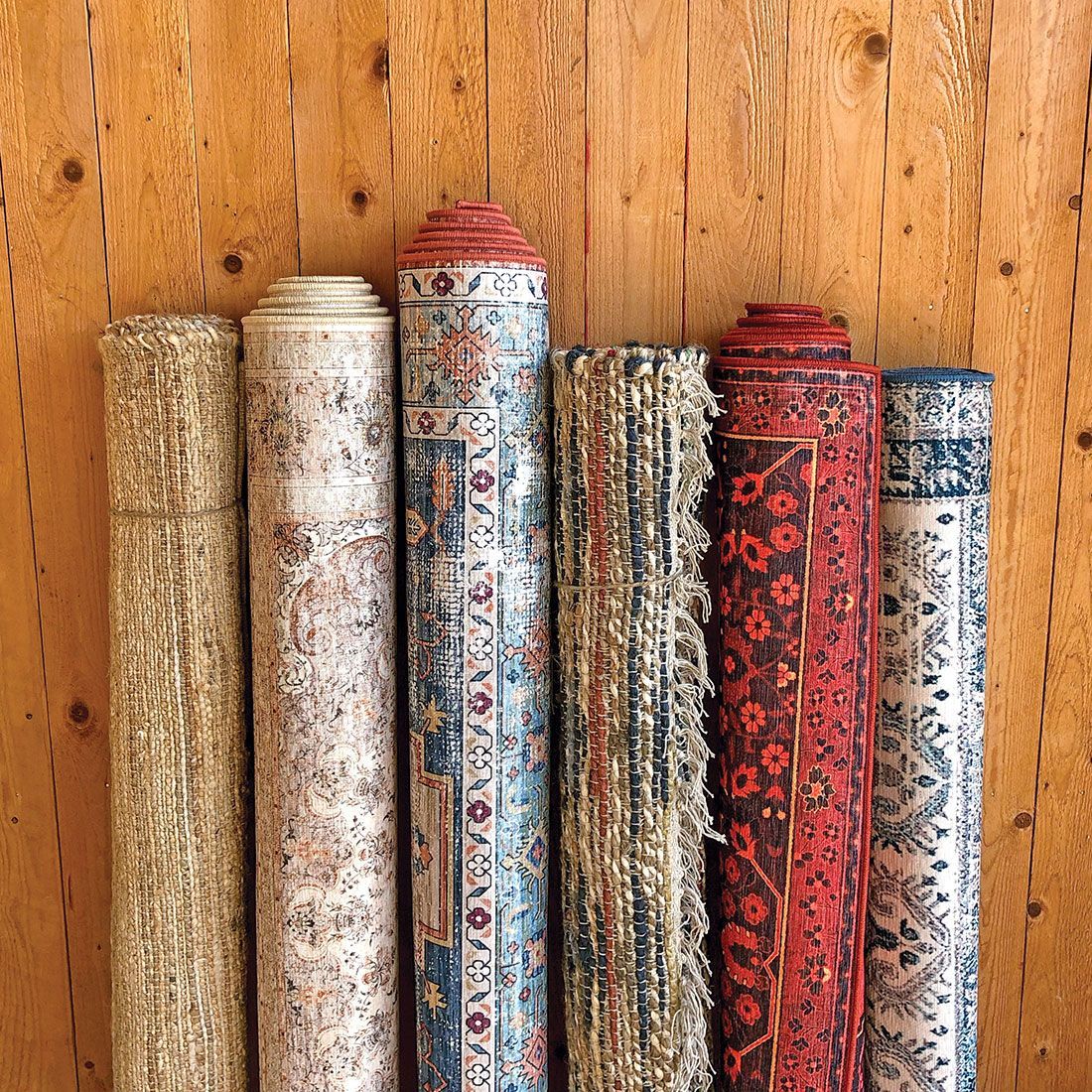 Persian Rug Marand - intricate patterns and rich colour