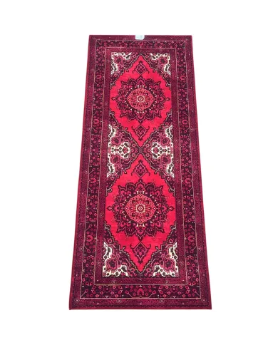 Persian Rug Marand - intricate patterns and rich colour