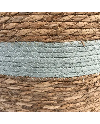 Laundry basket with handles - style and practicality