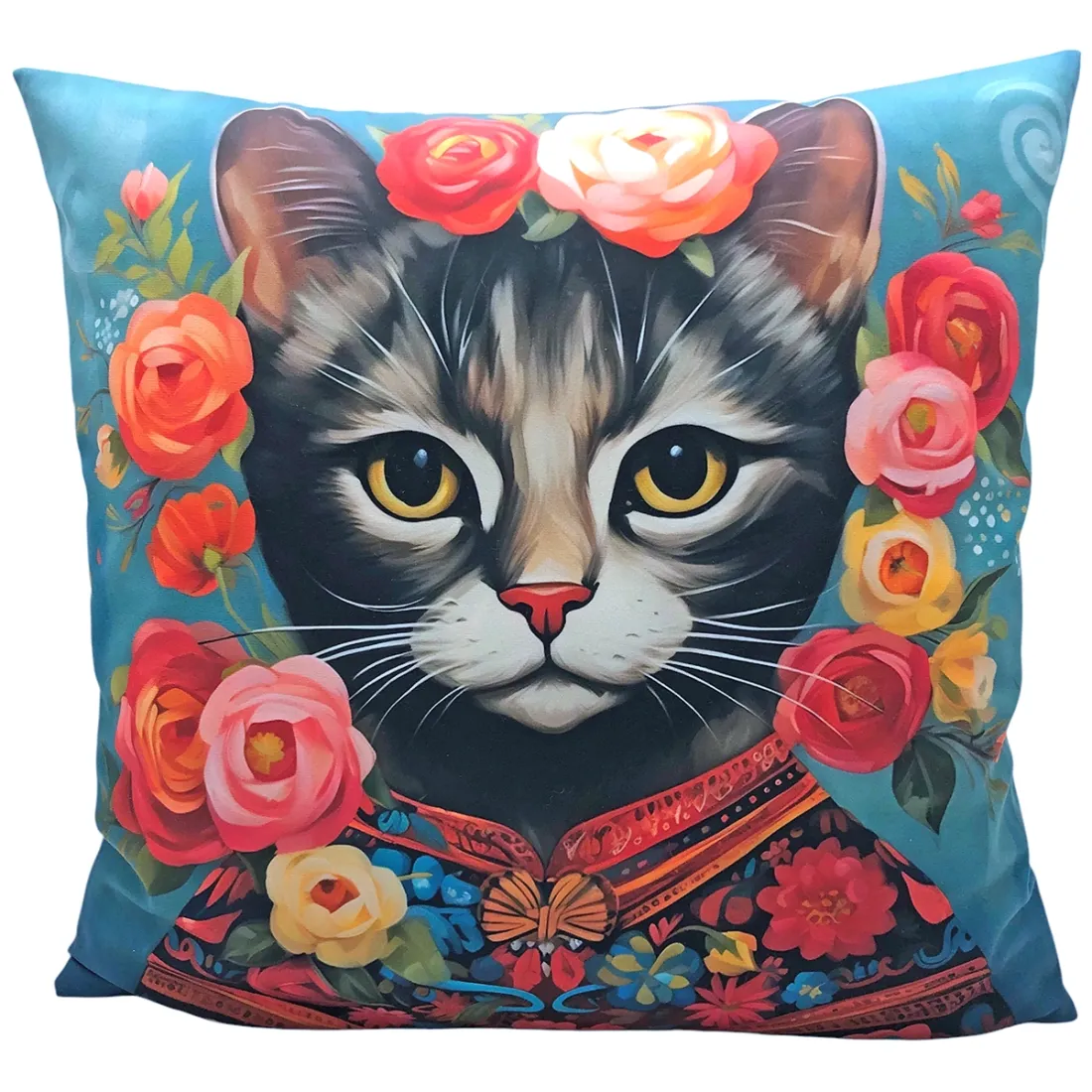 Een decoratief kussen katten gezicht versierd met levendige rozen en een kleurrijke bloemenachtergrond.