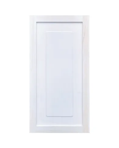 Een houten shutter wit paneel met een verweerde afwerking.