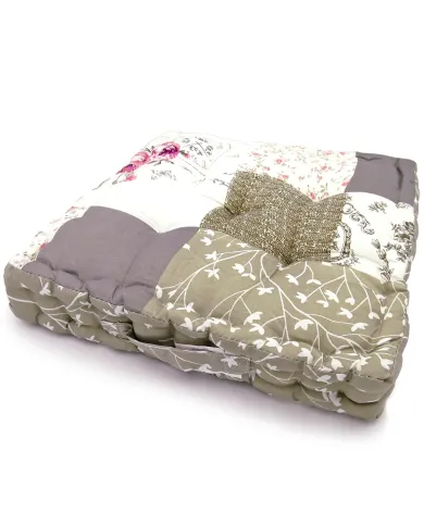 Vintage Rose Box Cushion