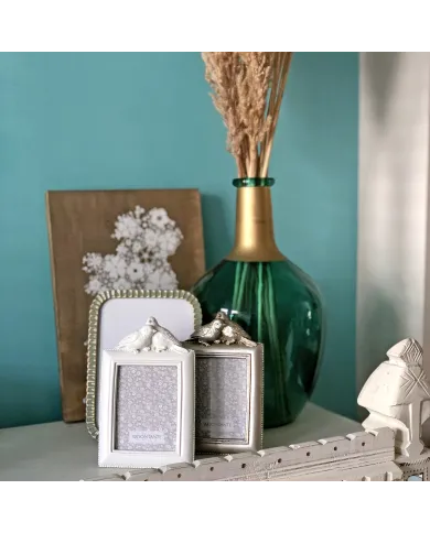Love Birds Photo Frame in White - Ideal gift for Mother's Day!