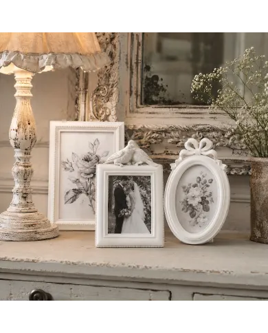 Love Birds Photo Frame in White - Ideal gift for Mother's Day!