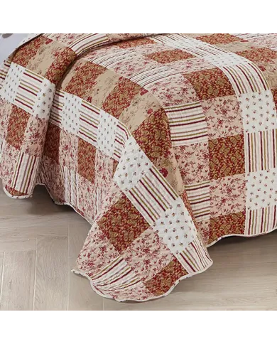Paisley Delight Quilt - a stunning focal point for your bedroom