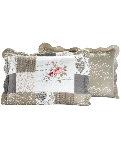 Kussensloop beige met de overeenkomende Vintage Rose patronen op de voor- en achterkant.