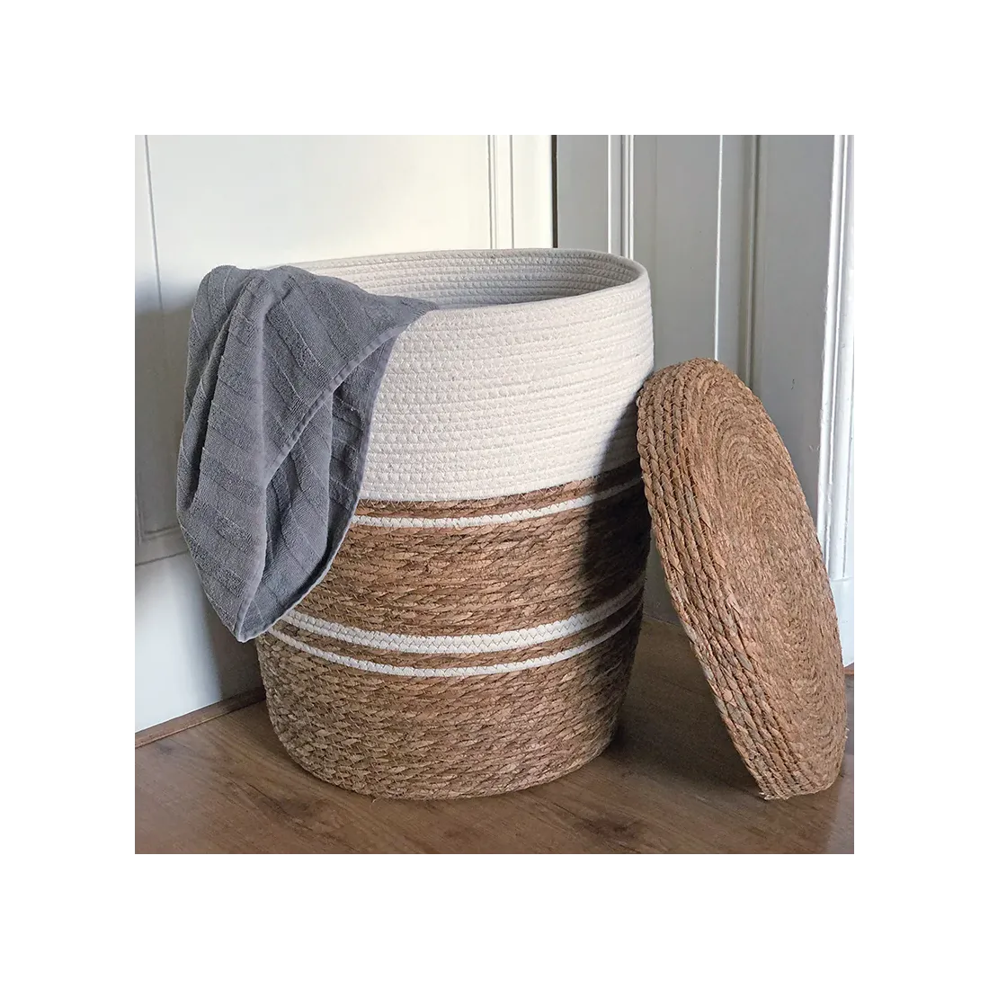 Wide Laundry Basket with Lid XL
