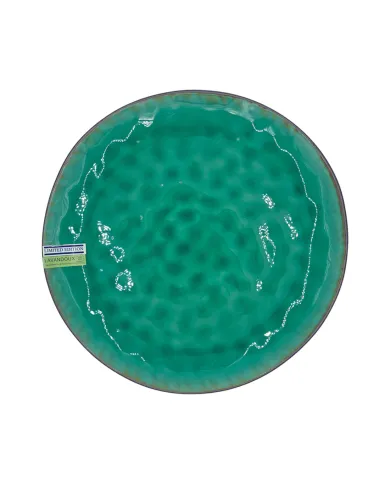 Een rond, reactief geglazuurd ontbijtbord groen getint craquelépatroon van keramiek.
