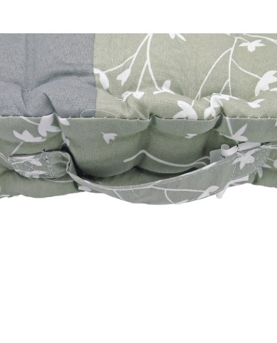 Vintage Rose Box Cushion