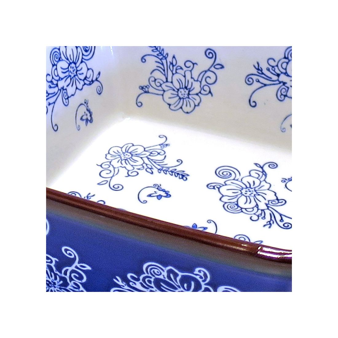 Oven Dish in Floral Lace Blue